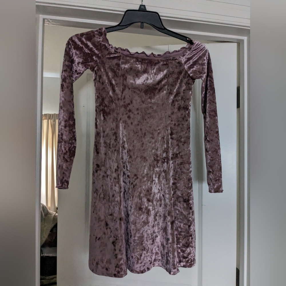 Hollister velvet dress small pink